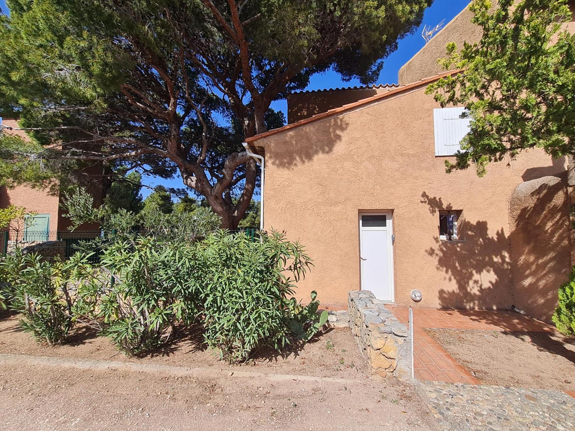 Fitou Paisible Maison A L'Ombre Des Pins מראה חיצוני תמונה